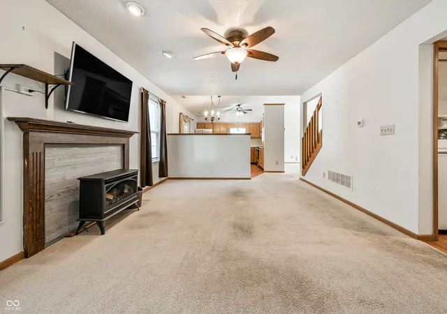 5th image of 8632 N Burbrink Dr, Columbus, IN 47201 | MLS# 22101790