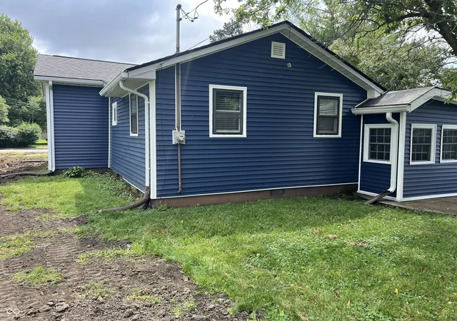 Photo 3 of Single family home for sale at 218 Maple St, Tipton, IN 46072 | MLS# 22101824 | Listing updated on 2026-09-15