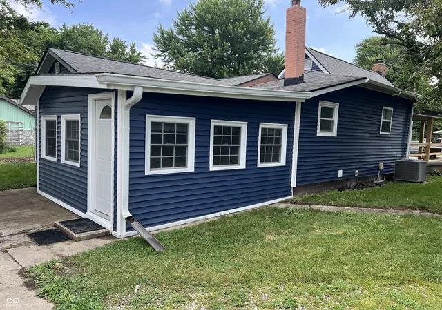 Photo 4 of Single family home for sale at 218 Maple St, Tipton, IN 46072 | MLS# 22101824 | Listing updated on 2026-09-15