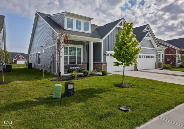 Photo 3 of Condo for sale at 3922 Holly Brk Dr, Westfield, IN 46062 | MLS# 22101832 | Listing updated on 2026-10-15