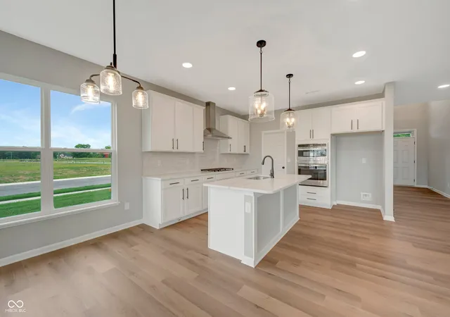 5th image of 10003 Bitternut Run Ln, Indianapolis, IN 46259 | MLS# 22101863