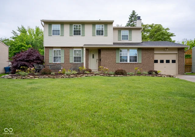 Homes for sale in Indianapolis, IN | 11047 E Whistler Dr, Indianapolis, IN 46229 | MLS# 22101872