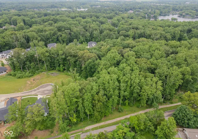 1st image of 00 Carr Hill Rd, Columbus, IN 47201 | MLS# 22101897