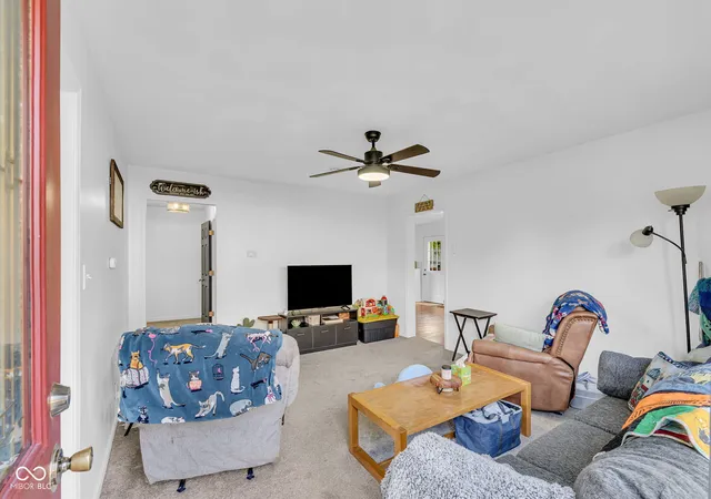 3rd image of 422 W Center St, Brazil, IN 47834 | MLS# 22101925