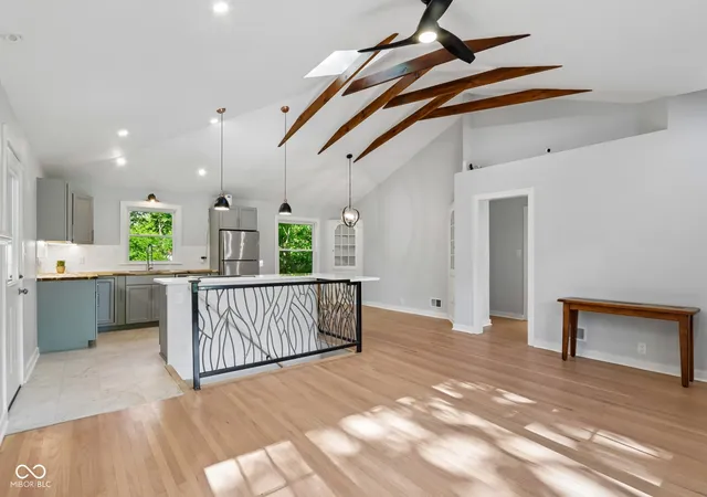 2nd image of 5114 Carvel Ave, Indianapolis, IN 46205 | MLS# 22102004