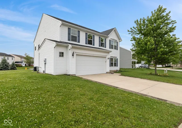 Homes for sale in Whiteland, IN | 3109 Hurst St, Whiteland, IN 46184 | MLS# 22102087