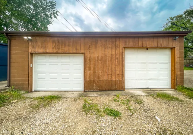 Photo 18 of Multi family home for sale at 1338 S Talbott St, Indianapolis, IN 46225 | MLS# 22102103 | Listing updated on 2026-08-12
