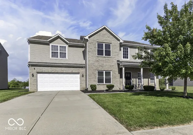 Homes for sale in Indianapolis, IN | 1416 Gleneagle Dr, Indianapolis, IN 46239 | MLS# 22102115