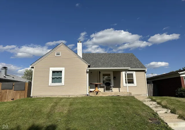 Photo 2 of Single family home for sale at 109 S 3rd Avenue, Beech Grove, IN 46107 | MLS# 22102131 | Listing updated on 2026-08-28