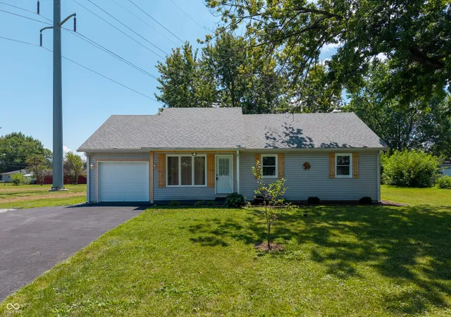 Photo 1 of Single family home for sale at 7237 E Buddy Ln, Camby, IN 46113 | MLS# 22102161 | Listing updated on 2026-09-05