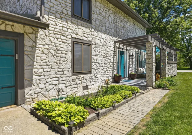 2nd image of 3712 Ivory Wy, Indianapolis, IN 46227 | MLS# 22102179