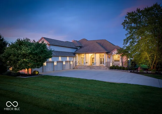 3rd image of 3476 Homestretch Dr, Carmel, IN 46032 | MLS# 22102181