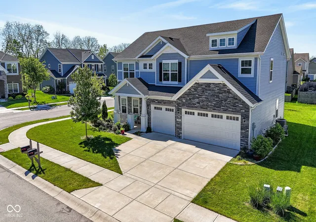 2nd image of 879 Rattlebox Ln, Westfield, IN 46074 | MLS# 22102185