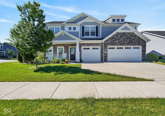 3rd image of 879 Rattlebox Ln, Westfield, IN 46074 | MLS# 22102185