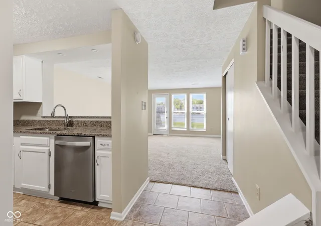 4th image of 3189 Sandpiper North Dr, Indianapolis, IN 46268 | MLS# 22102186