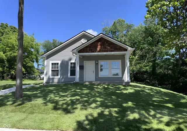 Homes for sale in Indianapolis, IN | 1221 Vandeman St, Indianapolis, IN 46203 | MLS# 22102197