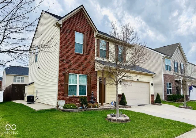 image of 2949 Welcome Wy, Greenwood, IN 46143 | MLS# 22102223