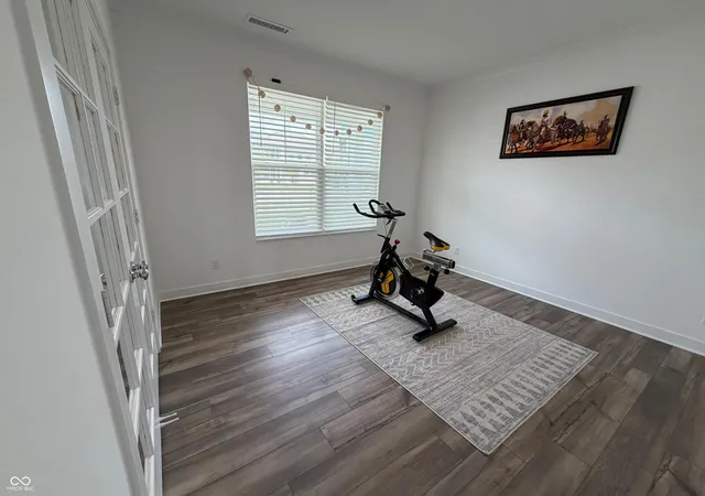 Photo 2 of Single family home for sale at 1047 Kendrick St, Greenwood, IN 46143 | MLS# 22102233 | Listing updated on 2026-09-02