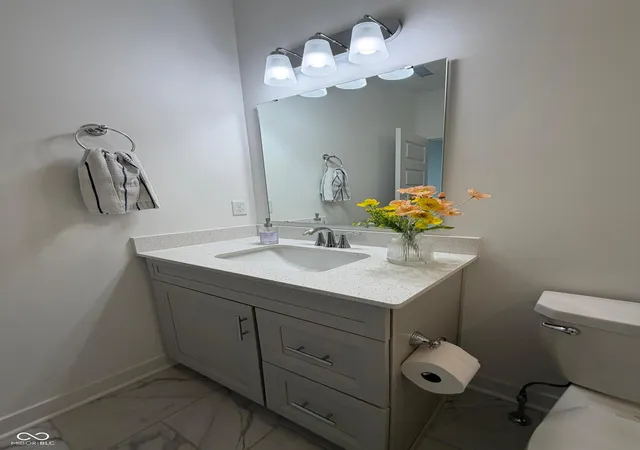 Photo 4 of Single family home for sale at 1047 Kendrick St, Greenwood, IN 46143 | MLS# 22102233 | Listing updated on 2026-09-02