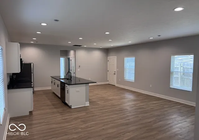 3rd image of 216 Trowbridge St, Indianapolis, IN 46201 | MLS# 22102248