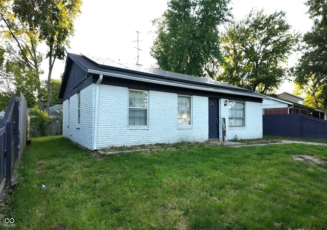 3rd image of 3742 Payton Ave, Indianapolis, IN 46226 | MLS# 22102258