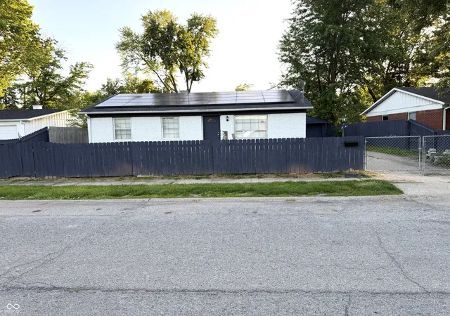 4th image of 3742 Payton Ave, Indianapolis, IN 46226 | MLS# 22102258