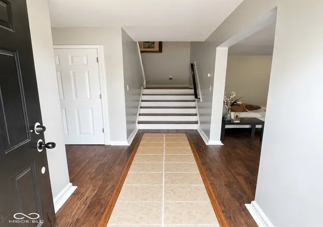 2nd image of 937 Ardsley Dr, Indianapolis, IN 46234 | MLS# 22102260