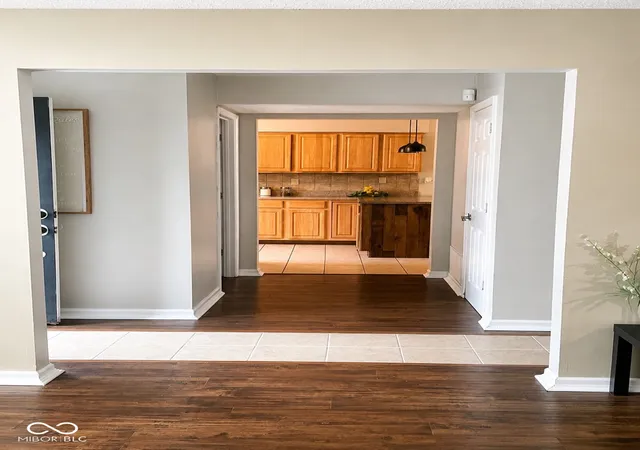 3rd image of 937 Ardsley Dr, Indianapolis, IN 46234 | MLS# 22102260