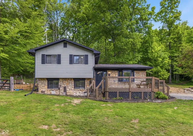 Homes for sale in Bargersville, IN | 7240 W Division Rd, Bargersville, IN 46106 | MLS# 22102289