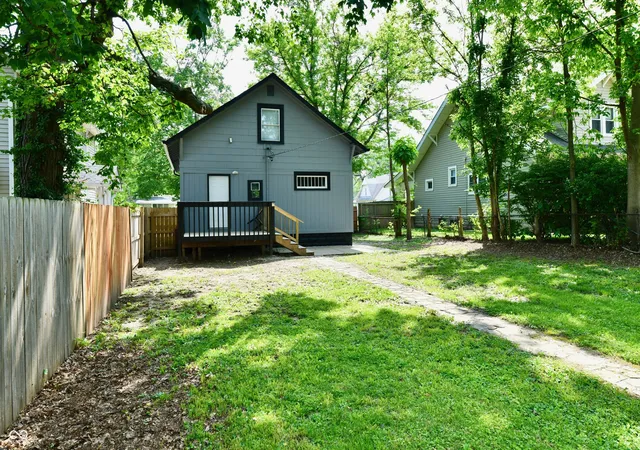 37th image of 360 S Emerson Ave, Indianapolis, IN 46219 | MLS# 22102296