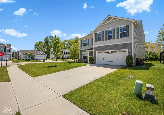 3rd image of 9760 Oakgrove Dr, Pendleton, IN 46064 | MLS# 22102304