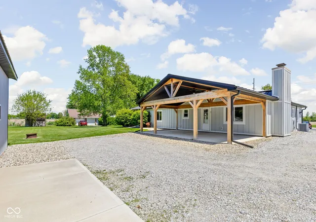 Homes for sale in Rushville, IN | 2087 S State Road 3, Rushville, IN 46173 | MLS# 22102333