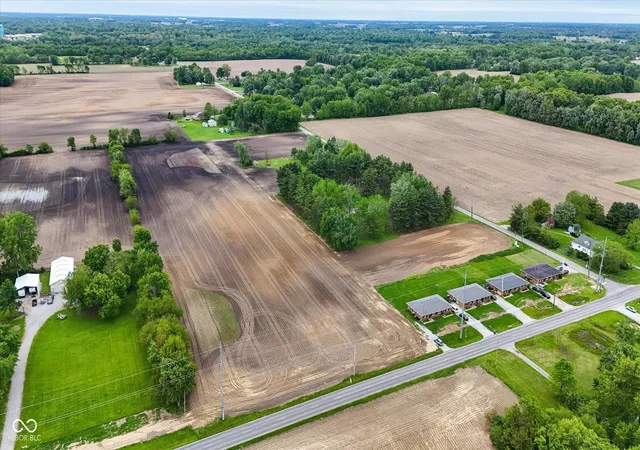 3rd image of 0 W Cross St, Anderson, IN 46012 | MLS# 22102375