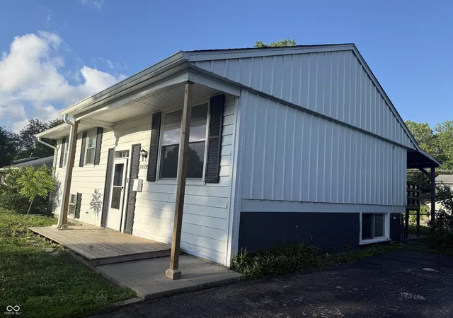 2nd image of 3829 Alsace Pl, Indianapolis, IN 46226 | MLS# 22102388
