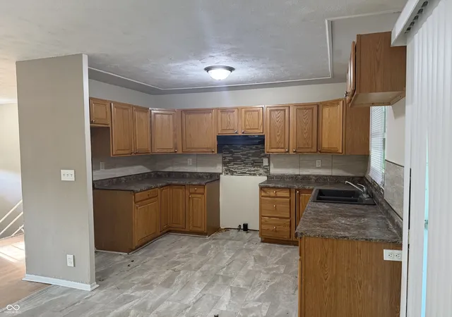 4th image of 3829 Alsace Pl, Indianapolis, IN 46226 | MLS# 22102388
