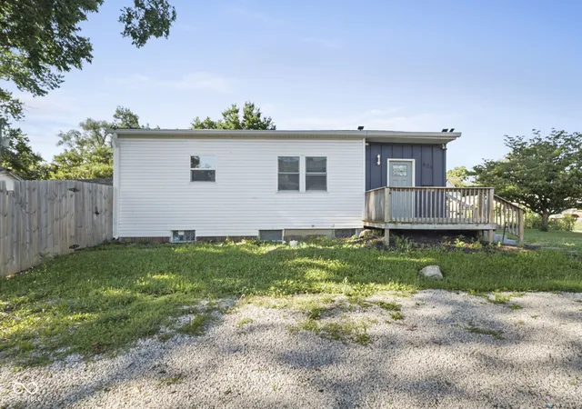 2nd image of 621 N Bradley Ave, Indianapolis, IN 46201 | MLS# 22102409