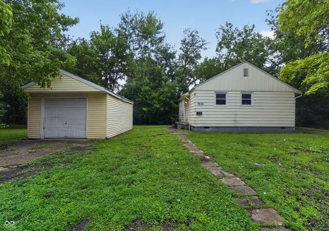 Photo 4 of Single family home for sale at 2217 N Spencer Ave, Indianapolis, IN 46218 | MLS# 22102448 | Listing updated on 2026-10-21