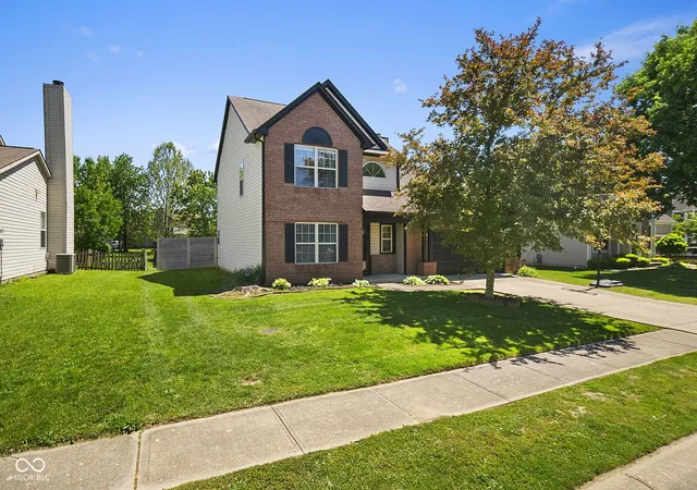 Homes for sale in Avon, IN | 7793 Cobblesprings Dr, Avon, IN 46123 | MLS# 22102449