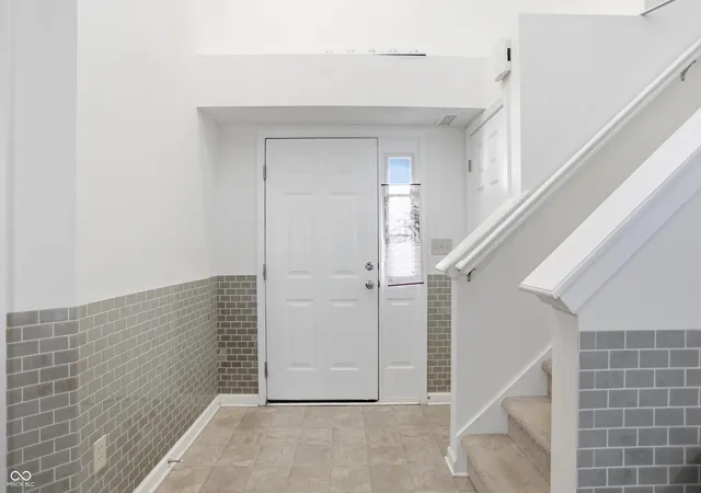3rd image of 953 Beal Wy, Indianapolis, IN 46217 | MLS# 22102479