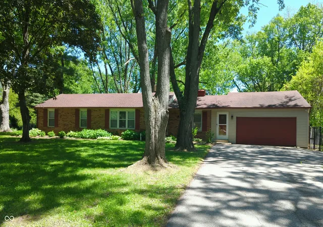 Photo 1 of Sale Pending at 8615 El Rico Dr, Indianapolis, IN 46240 | MLS# 22102486 | Listing updated on 2026-08-11