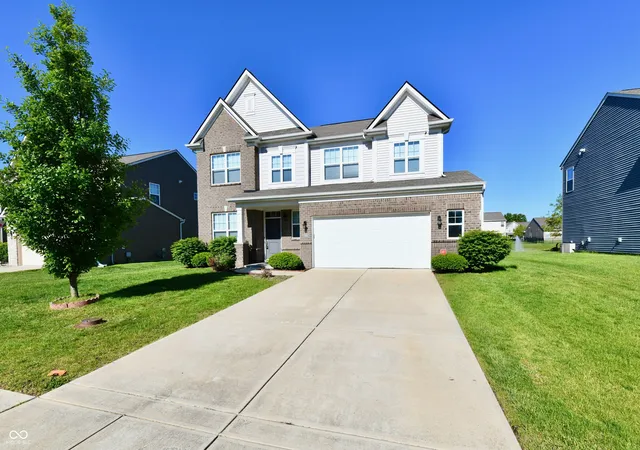2nd image of 8404 Penbrooke Pl, Indianapolis, IN 46237 | MLS# 22102532
