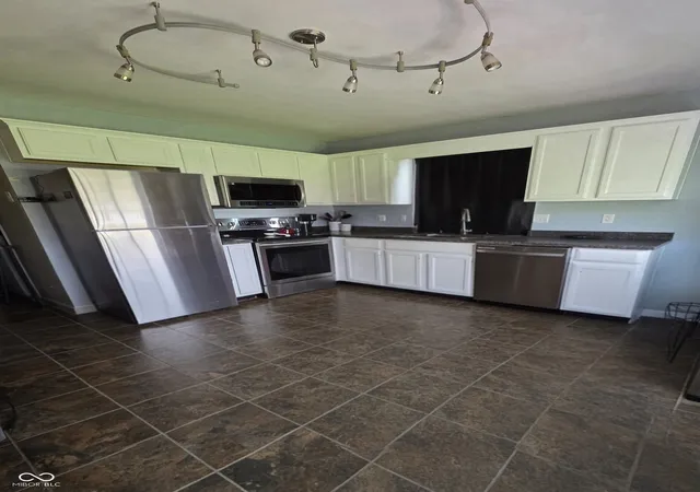 5th image of 1743 E Graham Blvd, Scottsburg, IN 47170 | MLS# 22102585