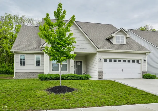 2nd image of 2560 Lanai Ln, Greenwood, IN 46143 | MLS# 22102606