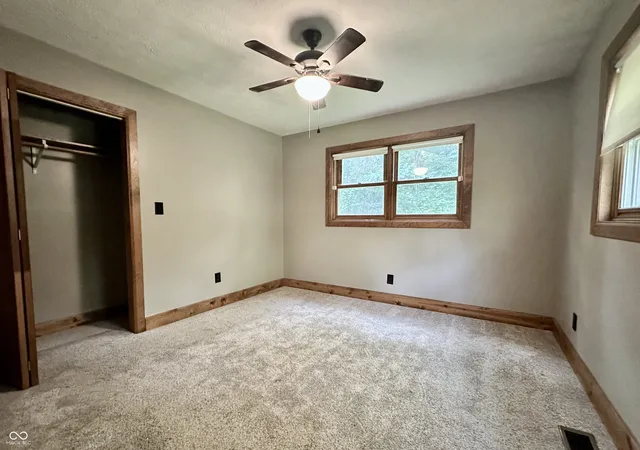 5th image of 1970 Colonial Dr, Martinsville, IN 46151 | MLS# 22102651