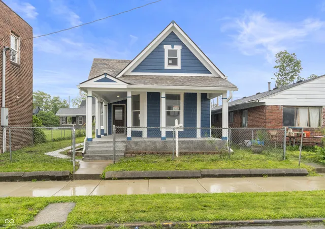 1st image of 1107 W 18th St, Indianapolis, IN 46202 | MLS# 22102661
