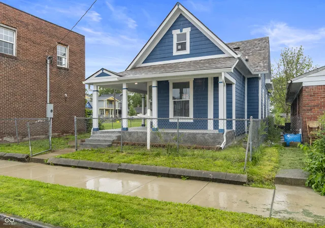 2nd image of 1107 W 18th St, Indianapolis, IN 46202 | MLS# 22102661
