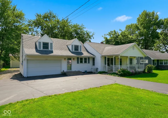 3rd image of 114 N Cook Rd, Muncie, IN 47303 | MLS# 22102673