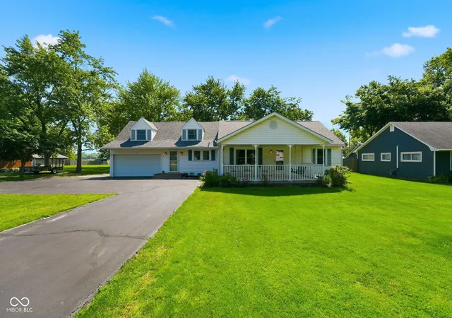 4th image of 114 N Cook Rd, Muncie, IN 47303 | MLS# 22102673