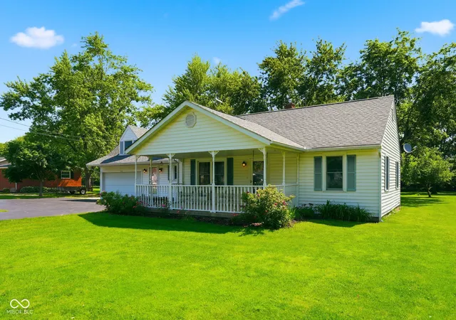 5th image of 114 N Cook Rd, Muncie, IN 47303 | MLS# 22102673