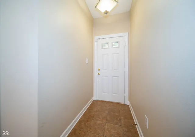 4th image of 11044 Schoolhouse Rd, Fishers, IN 46037 | MLS# 22102689